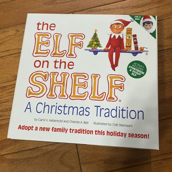 Elf on a shelf - Picture 1 of 3